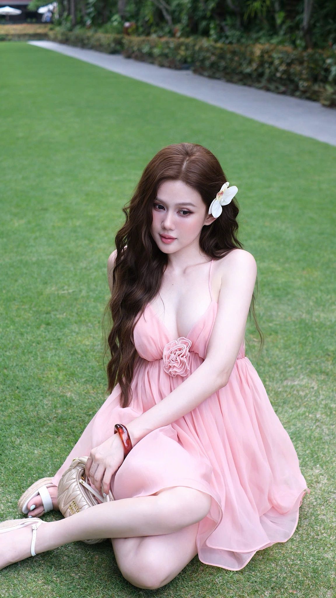 Đầm Voan Đan Dây Kèm Hoa