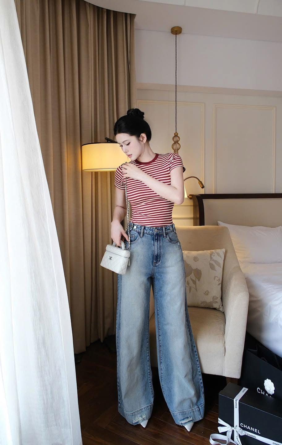 Quần Jean Ống Rộng Đường Chỉ