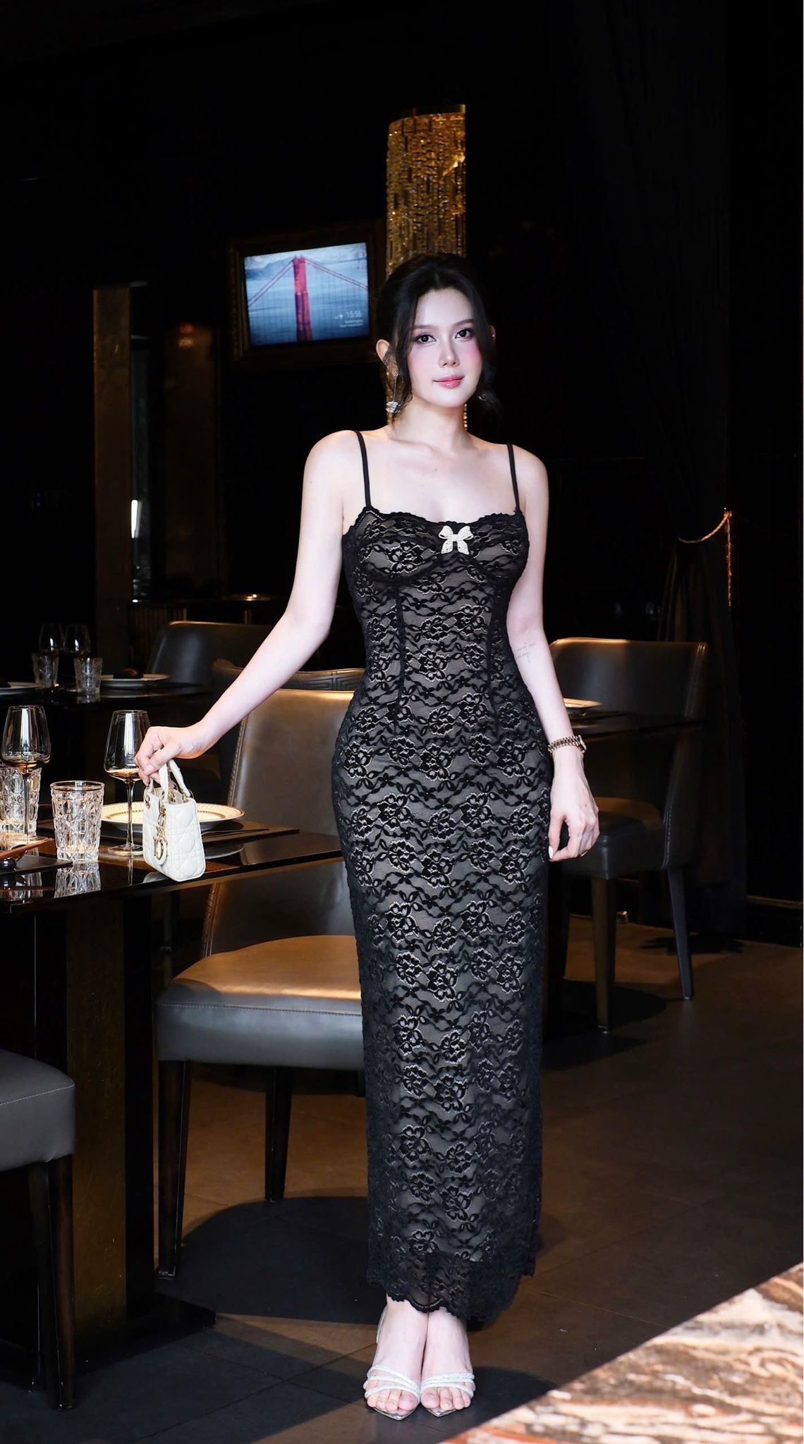 Đầm 2S Ren Kèm Charm