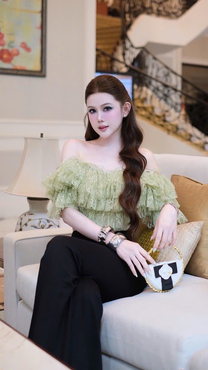Áo Ren Tầng Bẹt Vai