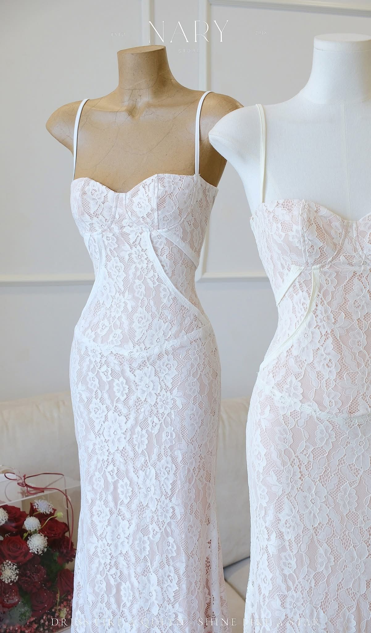 Đầm Ren Nền Hoa Đuôi Cá