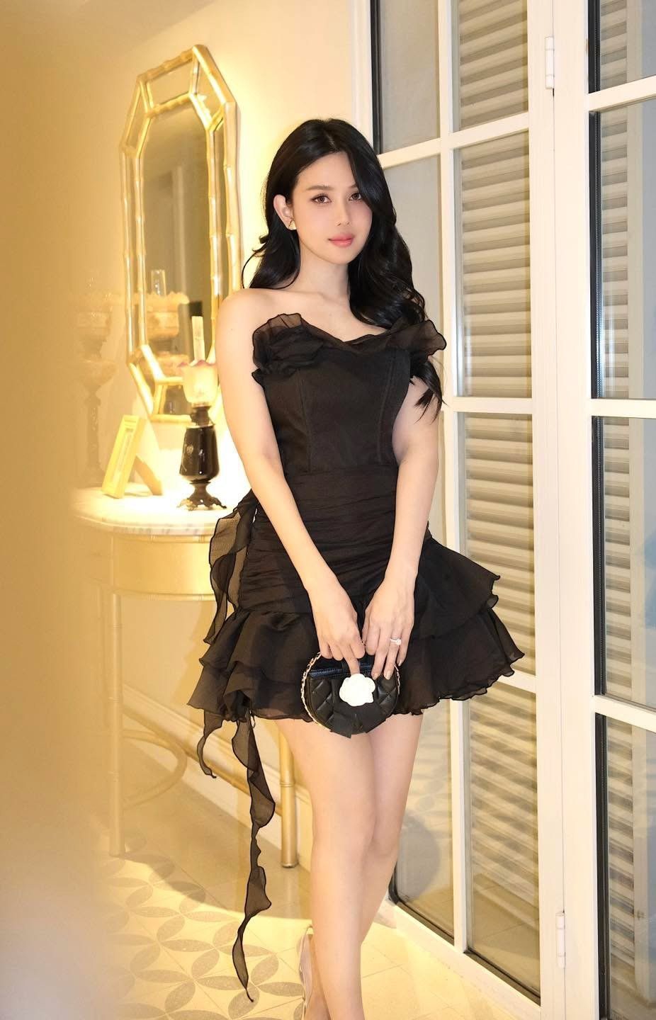 Đầm Ống Voan Bèo Đính Bông