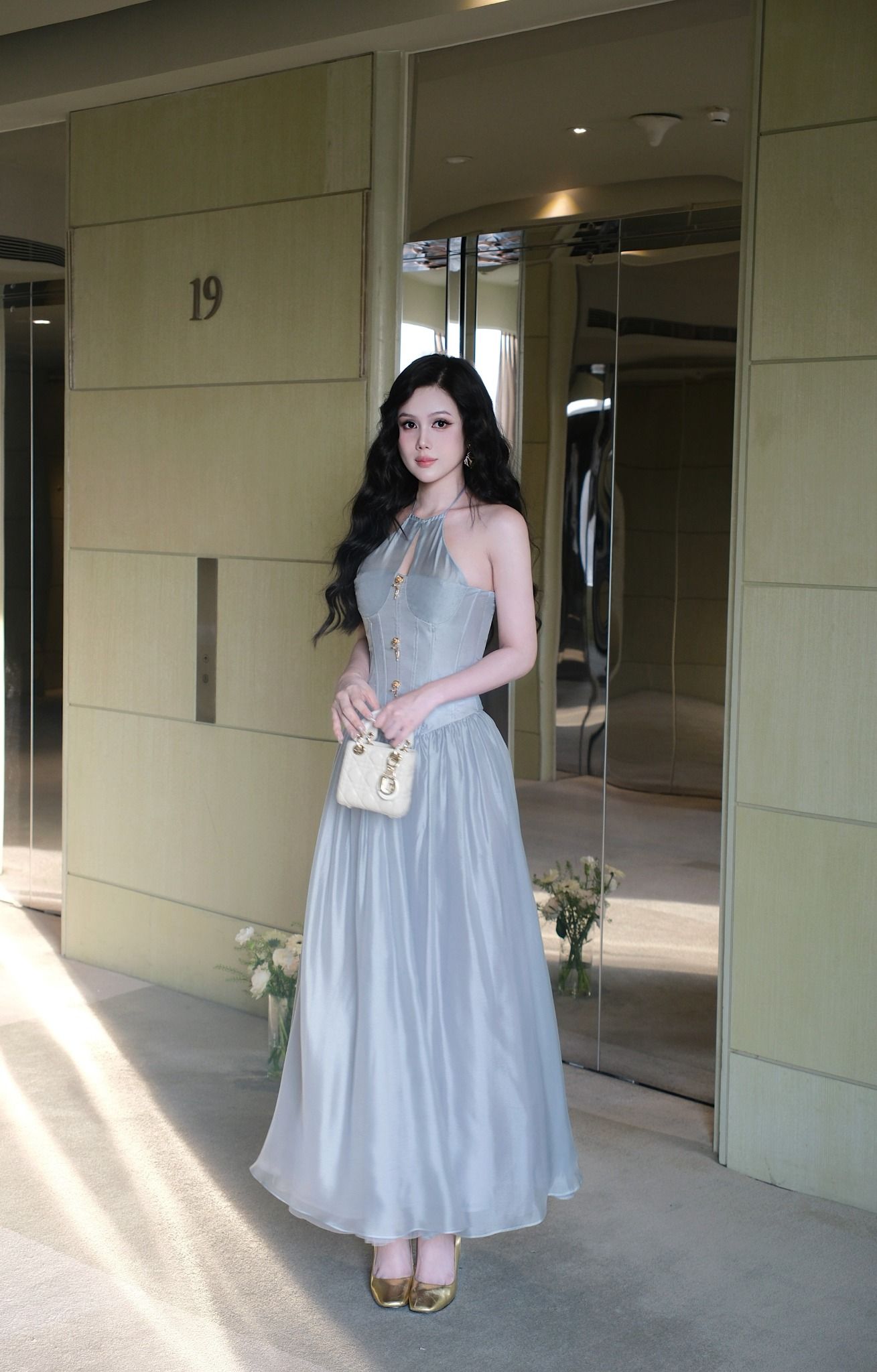 Maxi Voan Yếm Kèm Charm