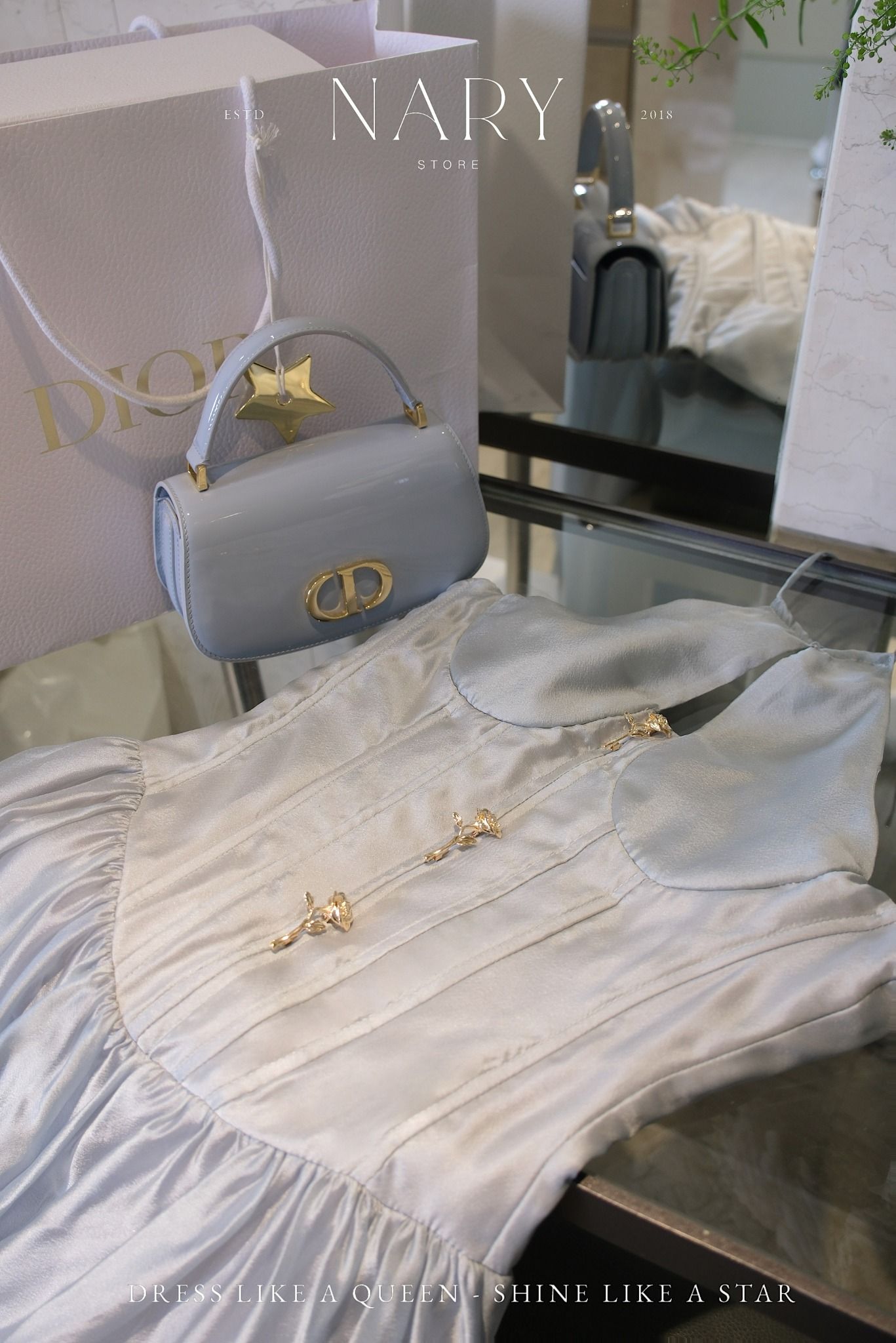Maxi Voan Yếm Kèm Charm