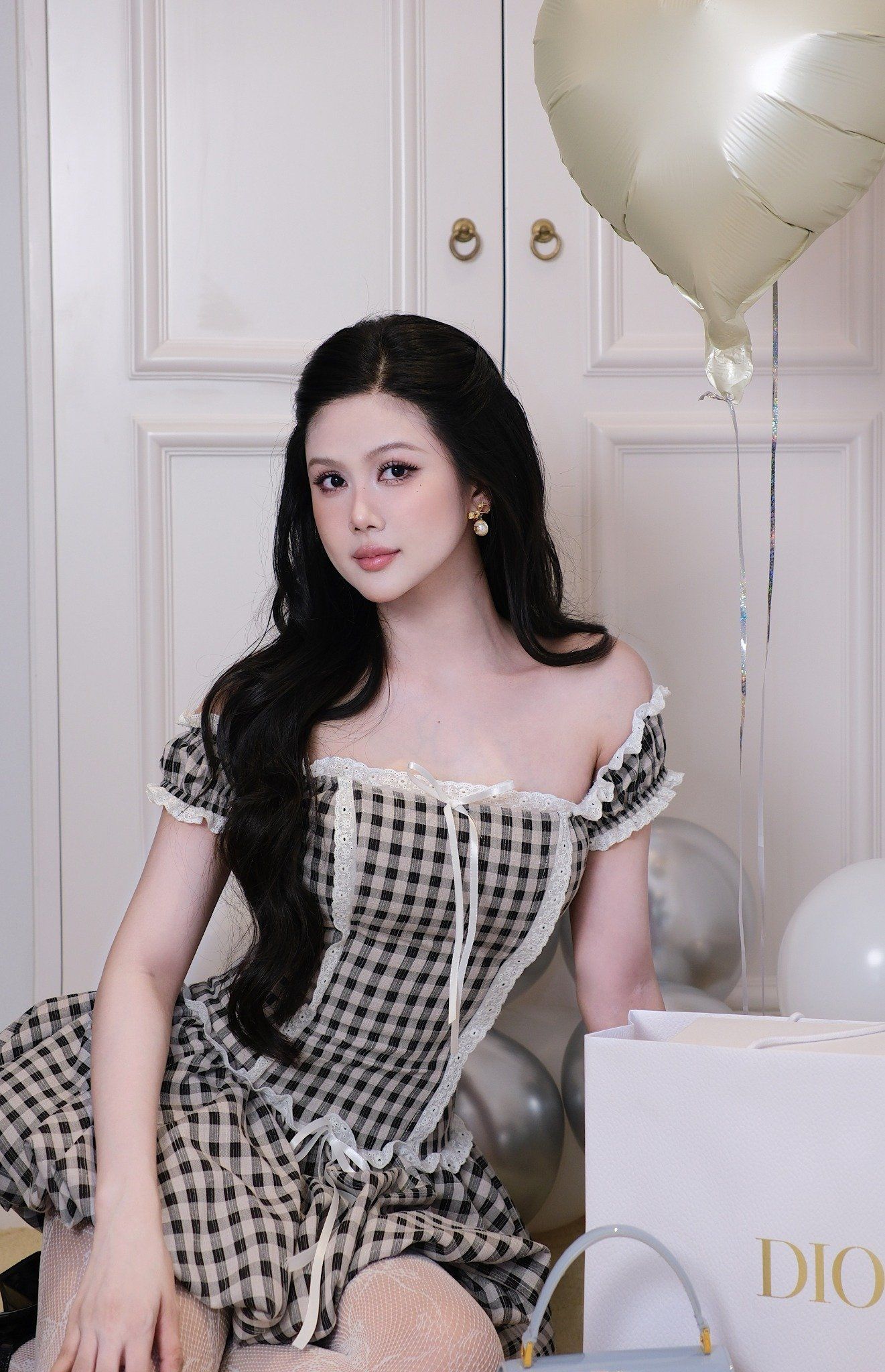 Đầm Caro Bẹt Vai Viền Xô