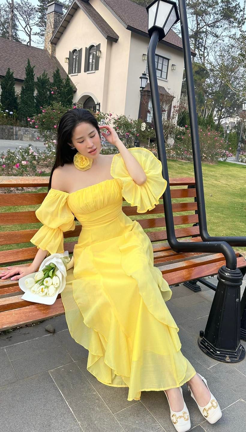 Maxi Tay Phồng Trễ Vai