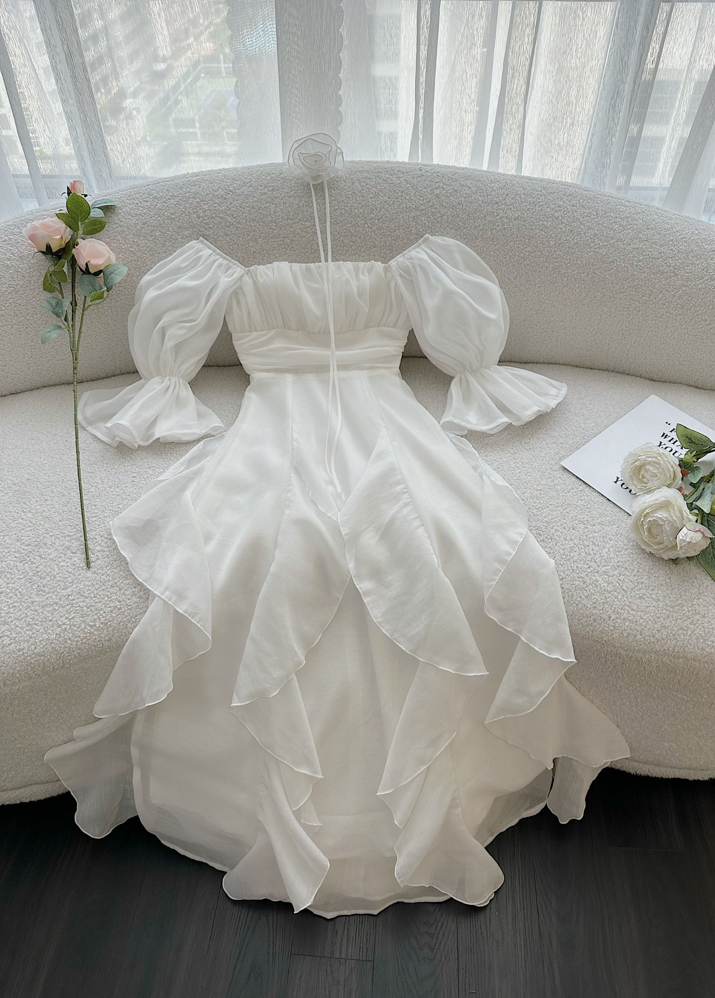 Maxi Tay Phồng Trễ Vai