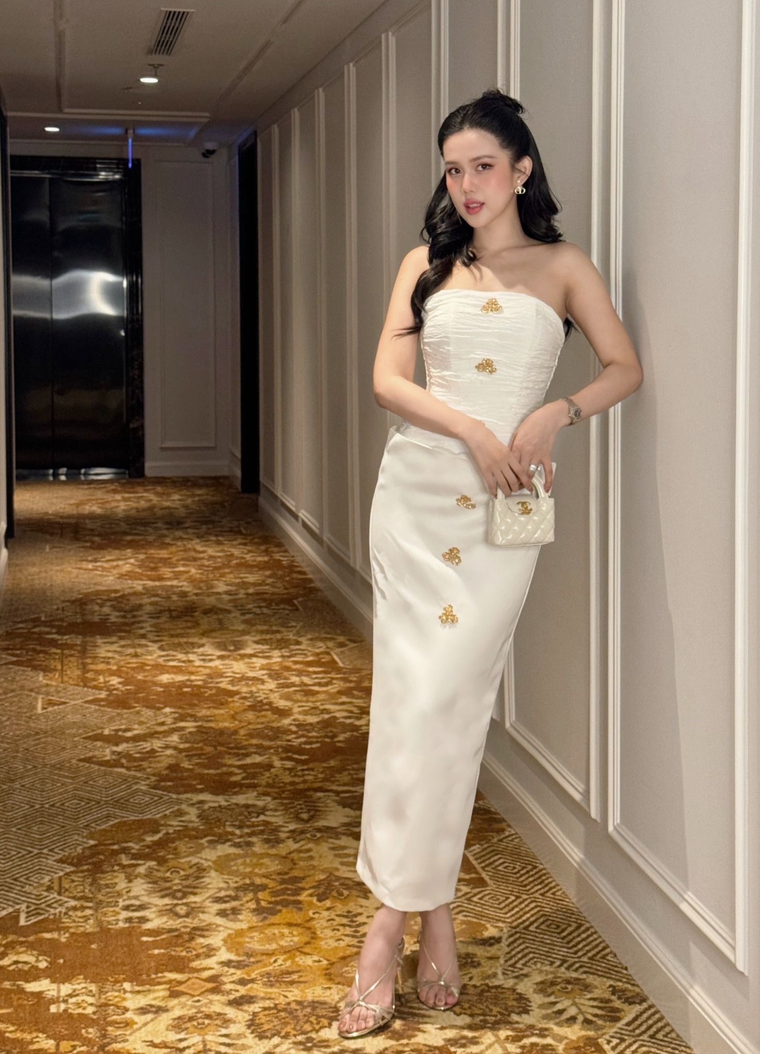 Đầm Ống Tùng Nhúng Ngực