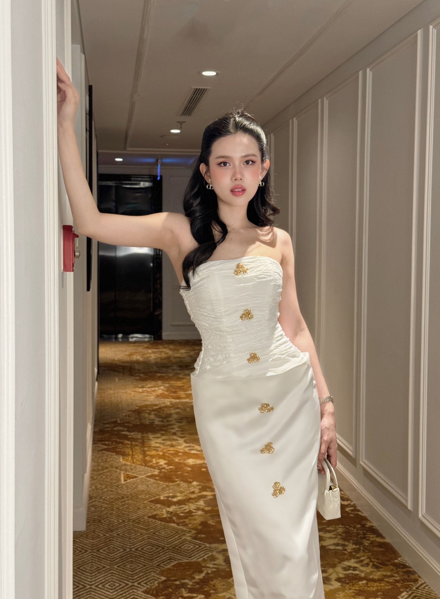 Đầm Ống Tùng Nhúng Ngực