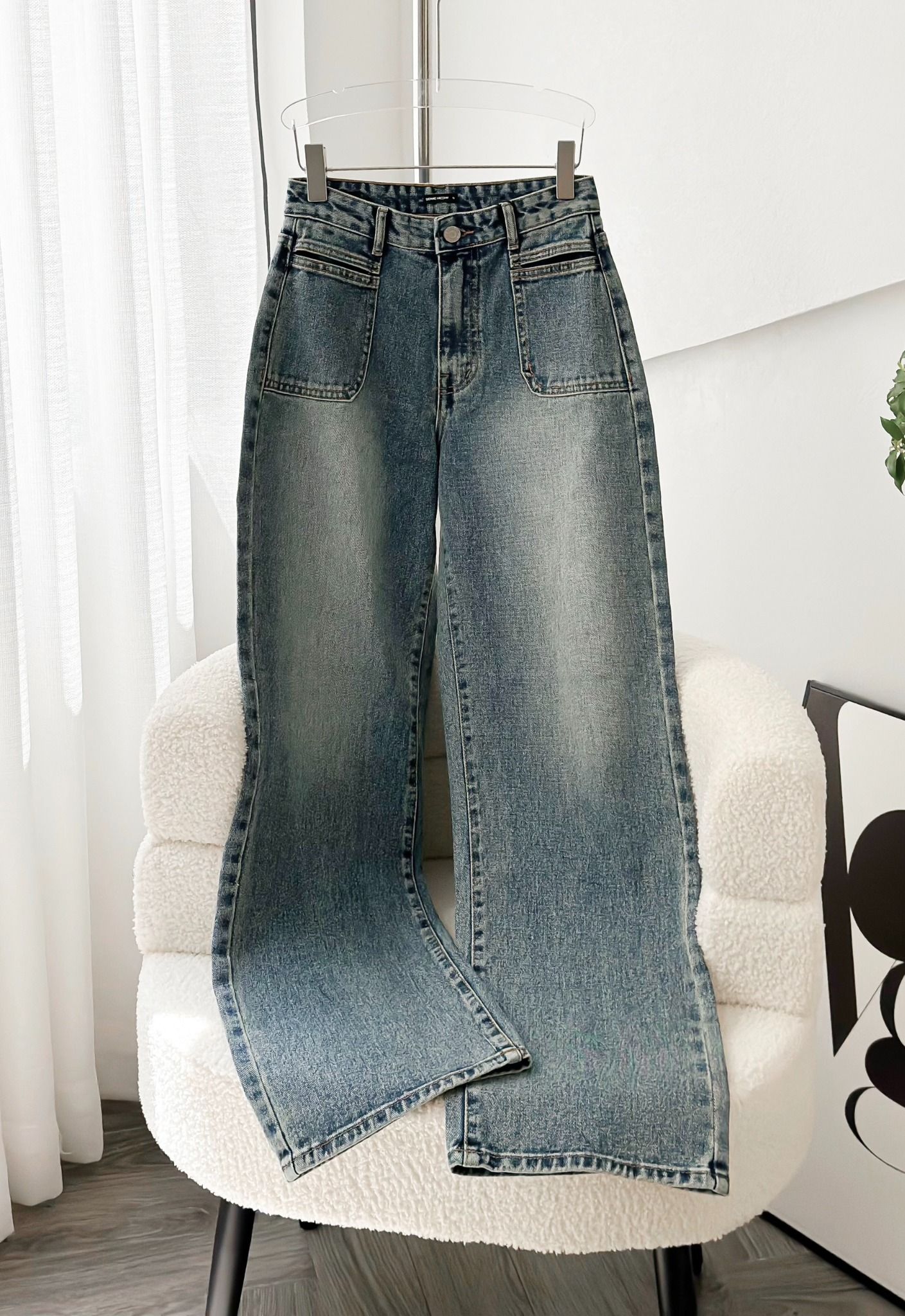Quần Jean Straight Visible Pockets