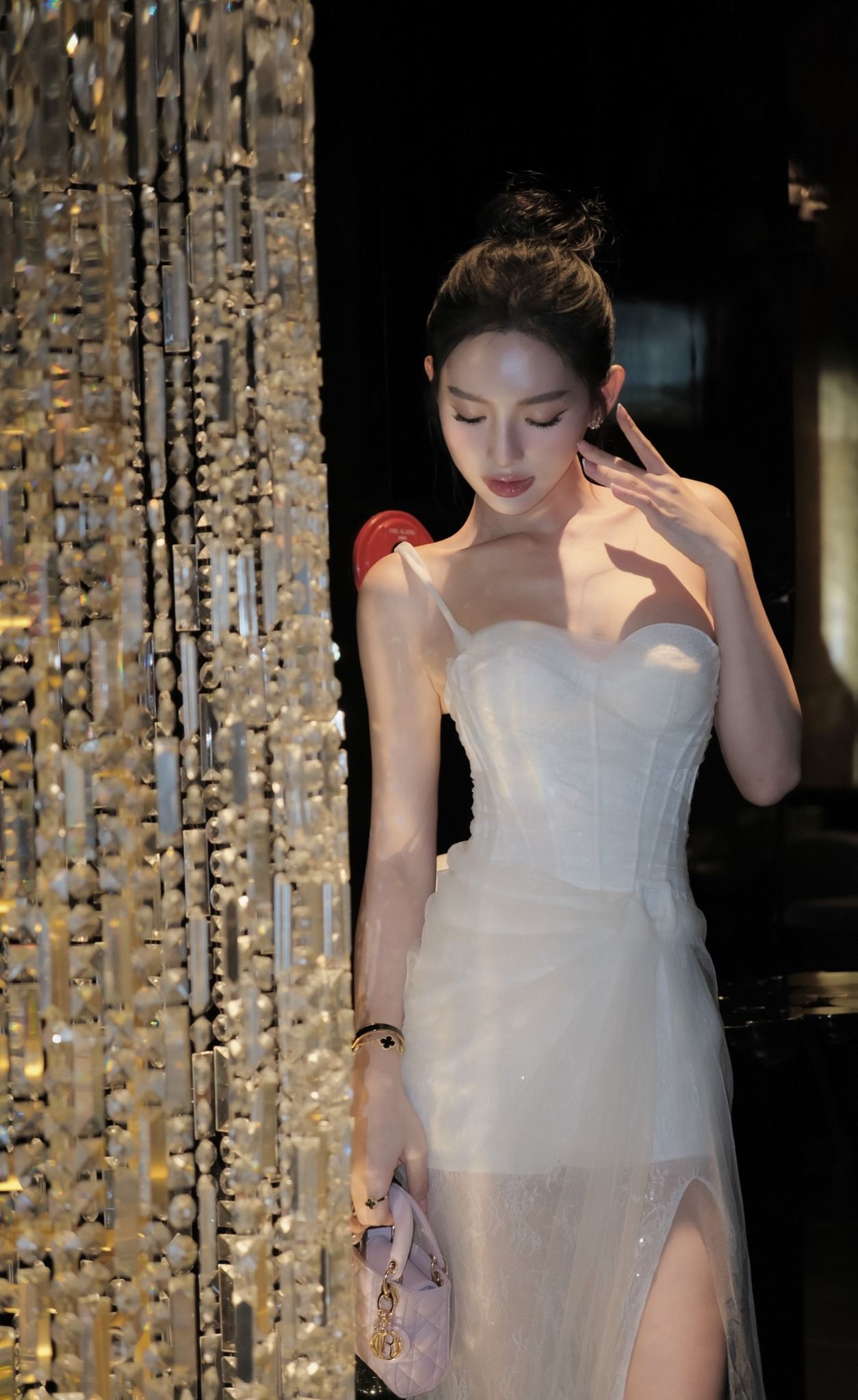 Đầm Ren Lưới Cúp Ngực 1 Vai