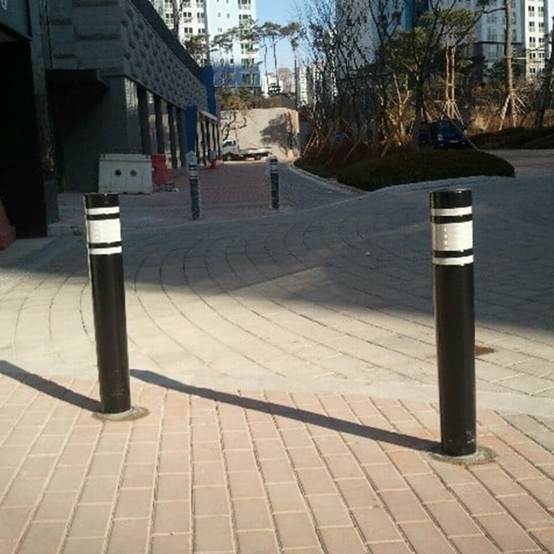 Cọc Tiêu Phản Quang Hình Trụ Bollard - Lõi thép không gỉ
