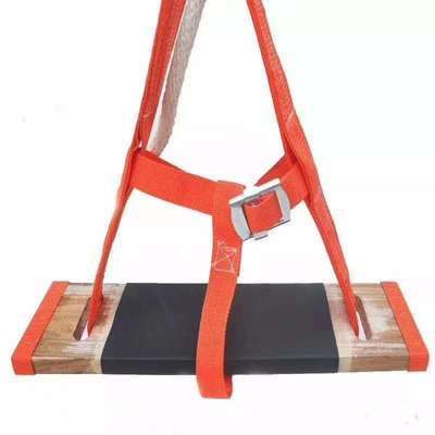 Ghế Đu Vệ Sinh Kính Nhà Cao Tầng Bằng Nhựa Hoặc Gỗ