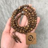 Vòng 108 hạt 8 li trầm tốc