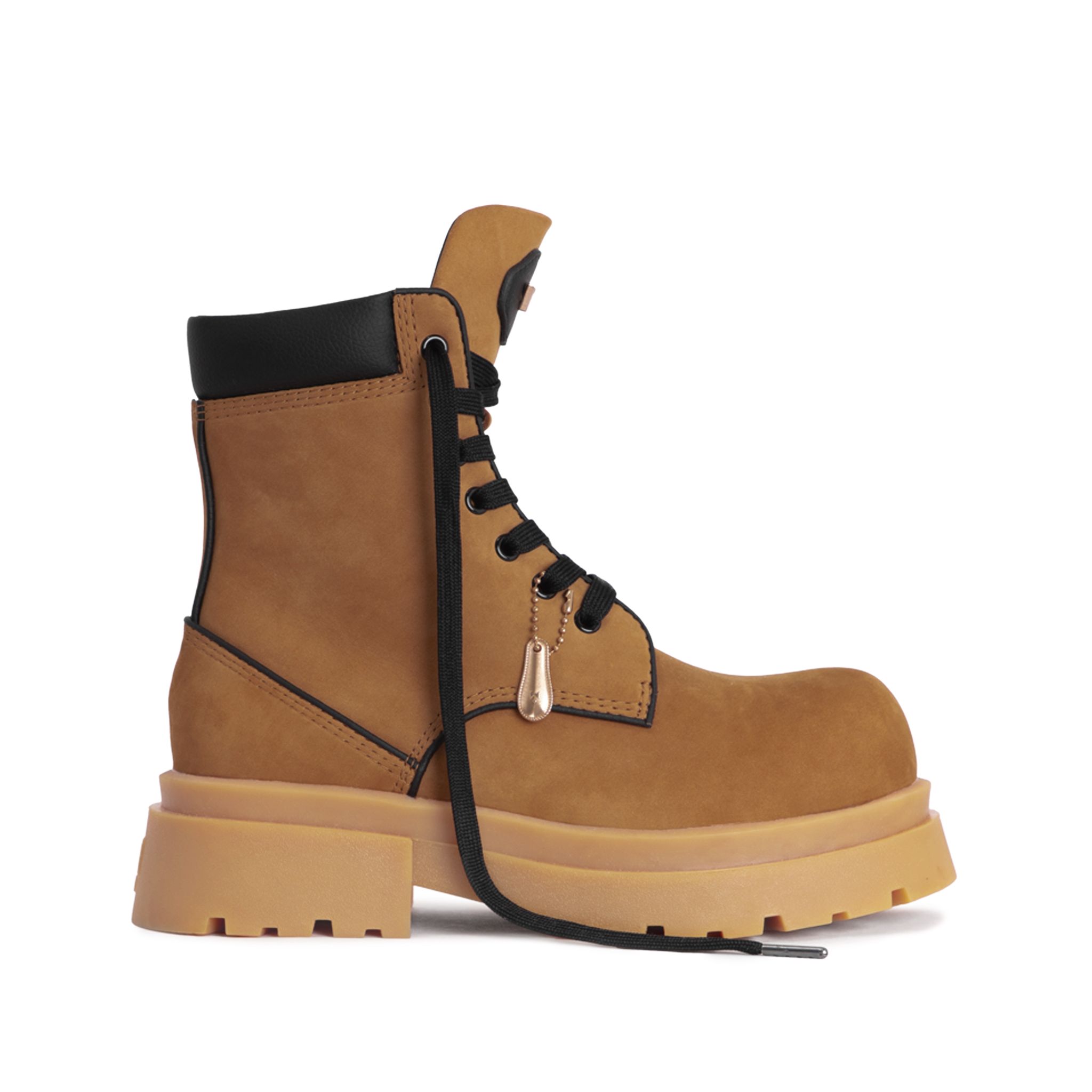 THE GIGANTIC WOLF COMBAT BOOT