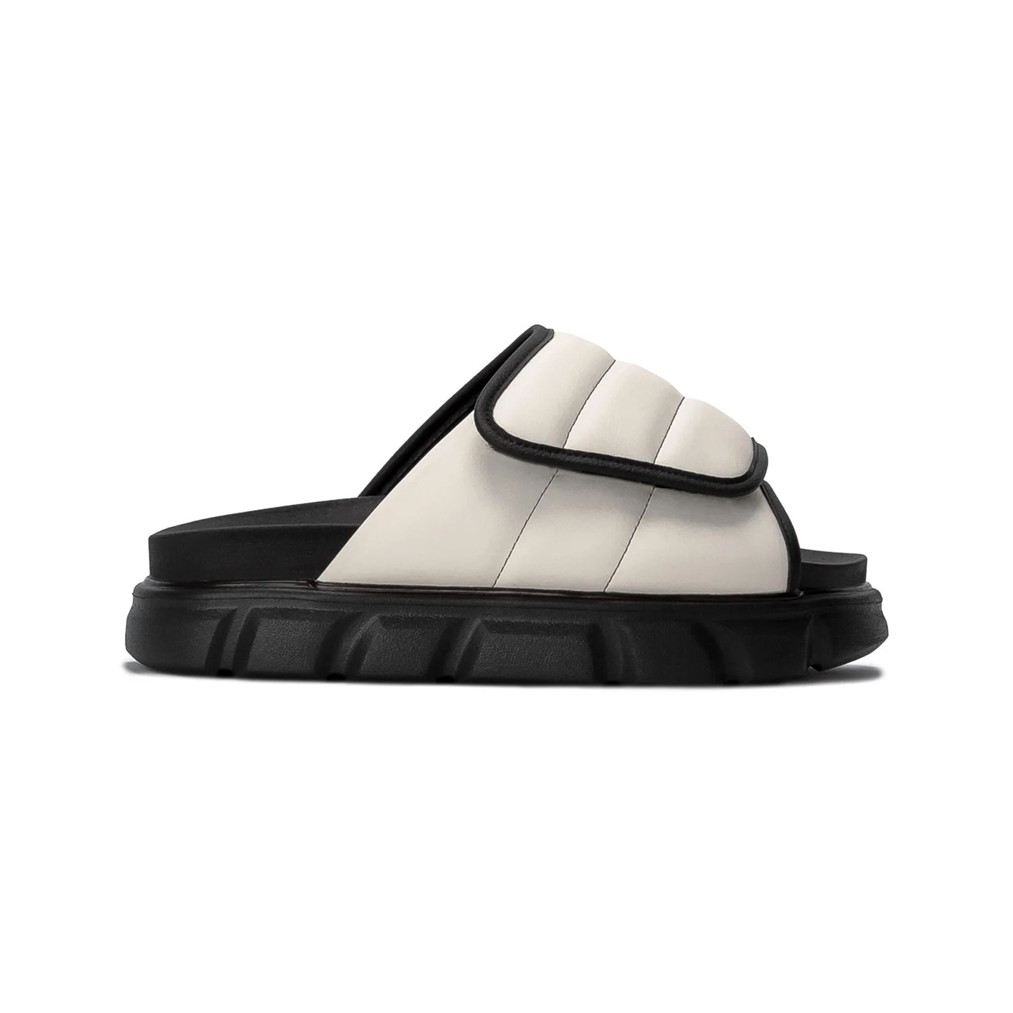 THE LARVA LADY WOLF SLIDE SANDAL - CREAM WHITE