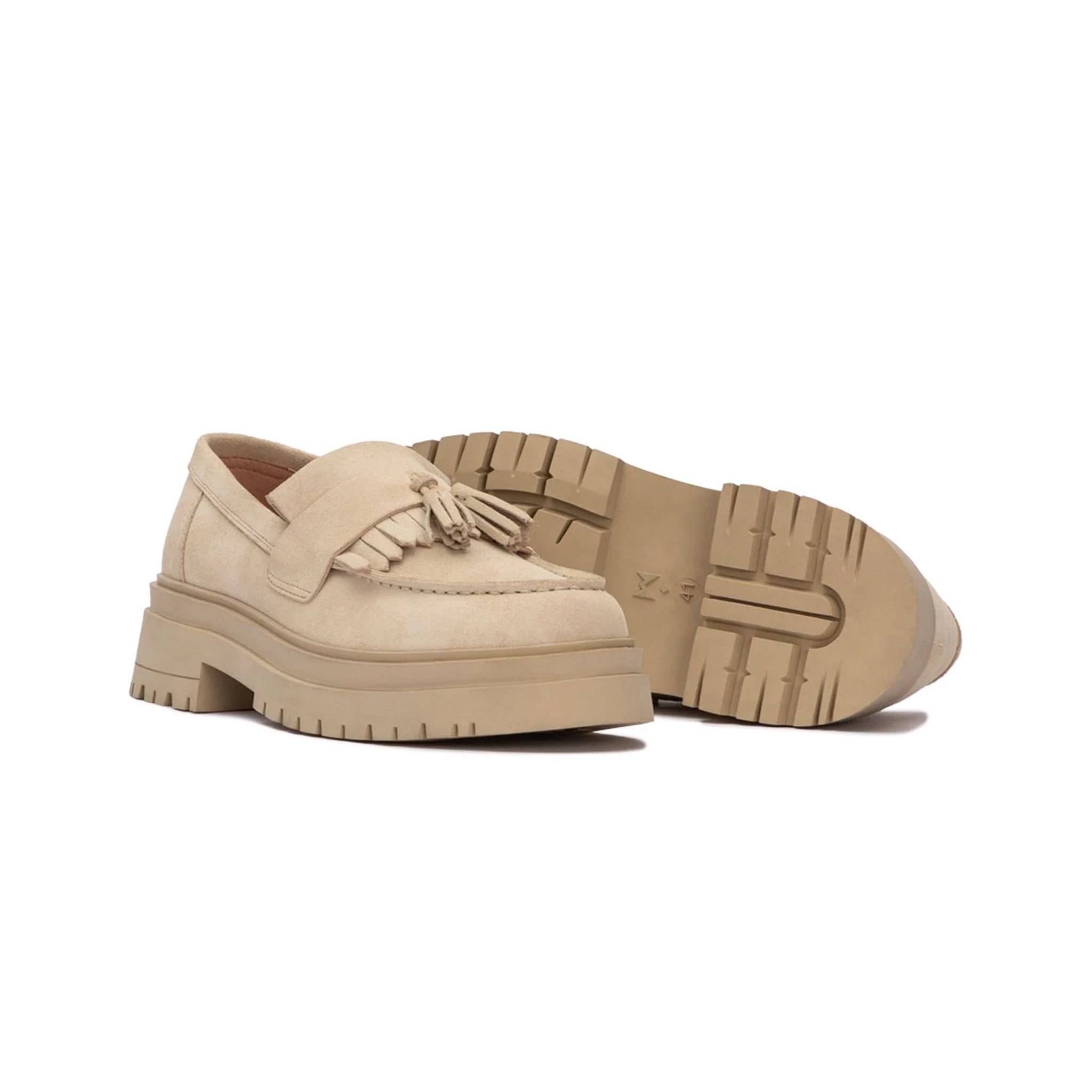 THEWOLF CHUNKY TASSEL LOAFER - TAN