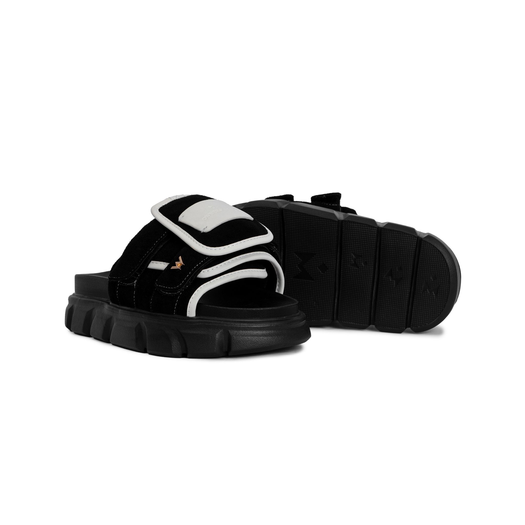 THE STRAP WOLF SLIDE SANDAL