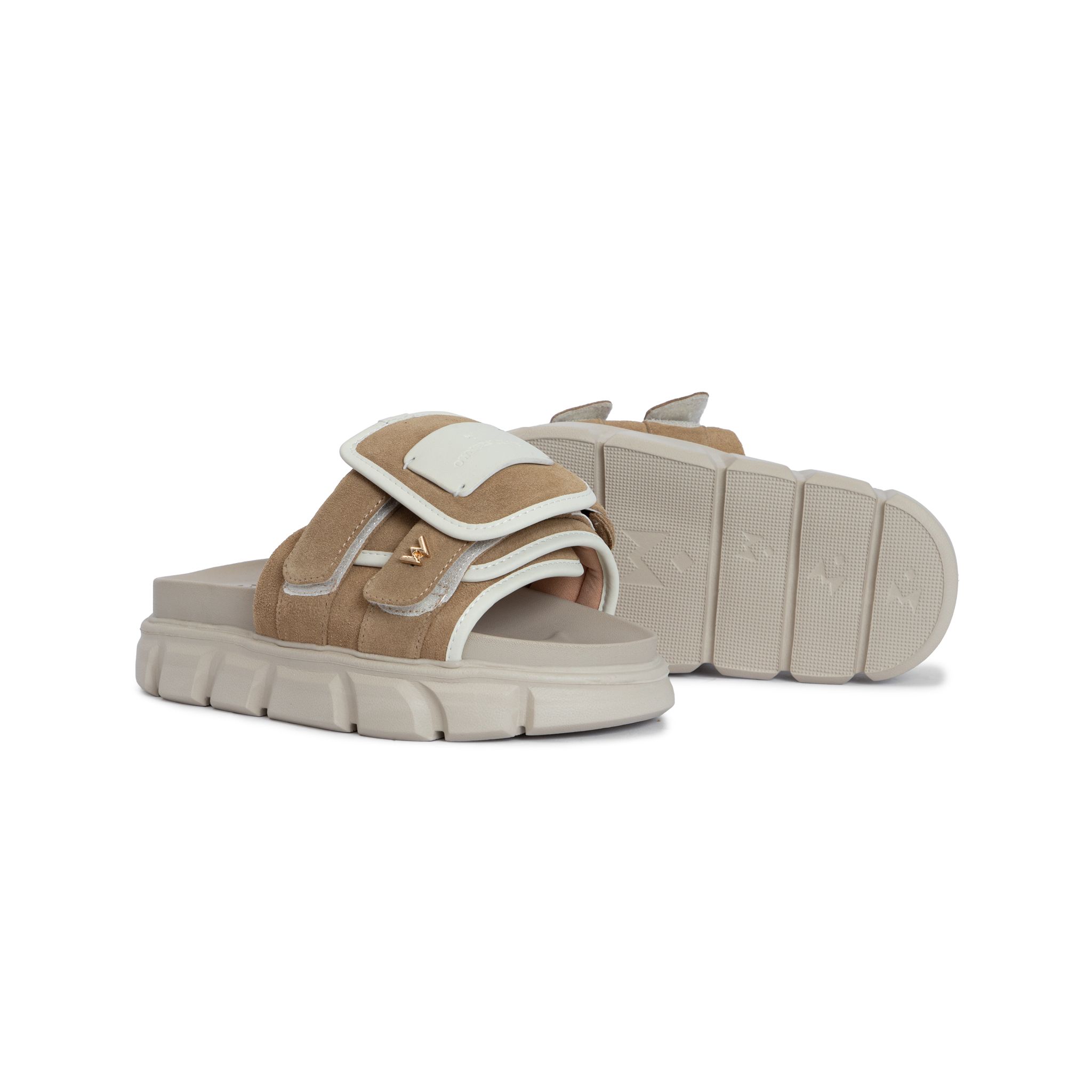 THE STRAP WOLF SLIDE SANDAL