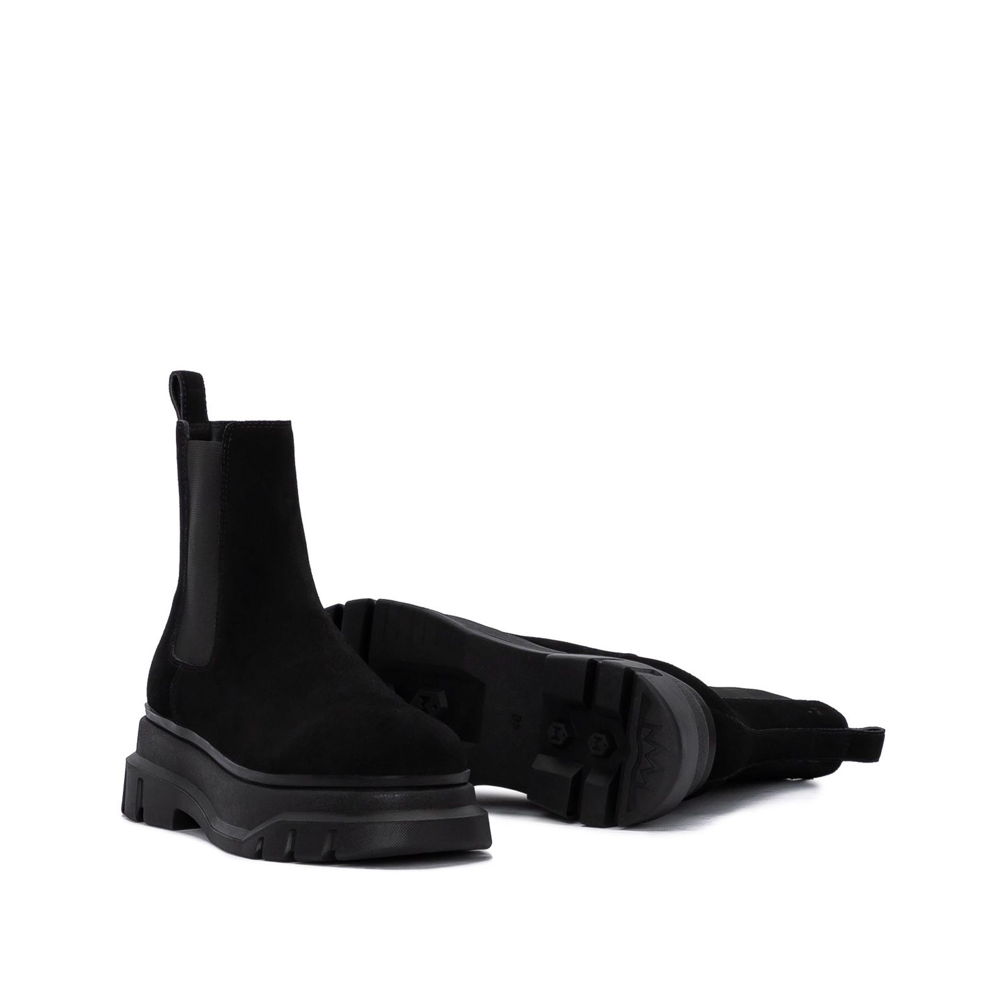 THE MARS LADY WOLF CHELSEA BOOT - BLACK SUEDE
