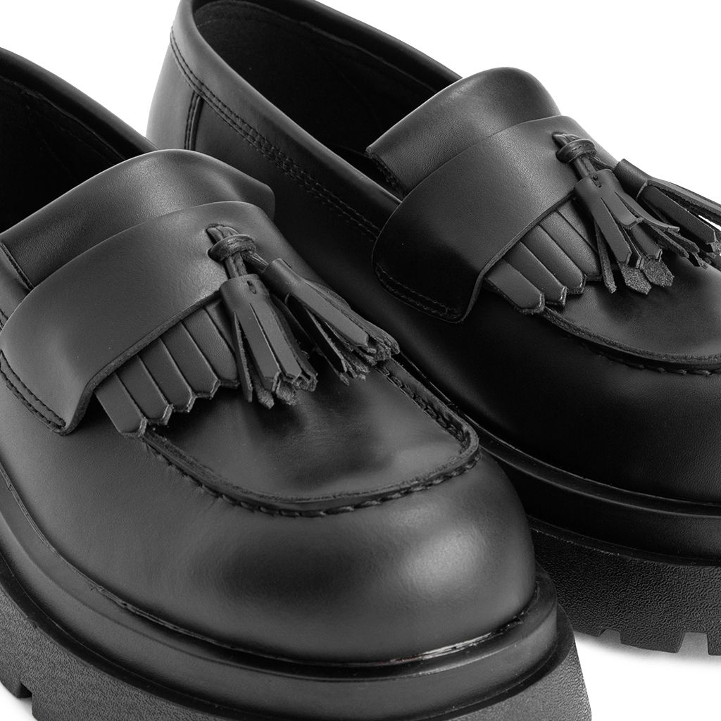 THE CHUNKY WOLF TASSEL LOAFER SS24