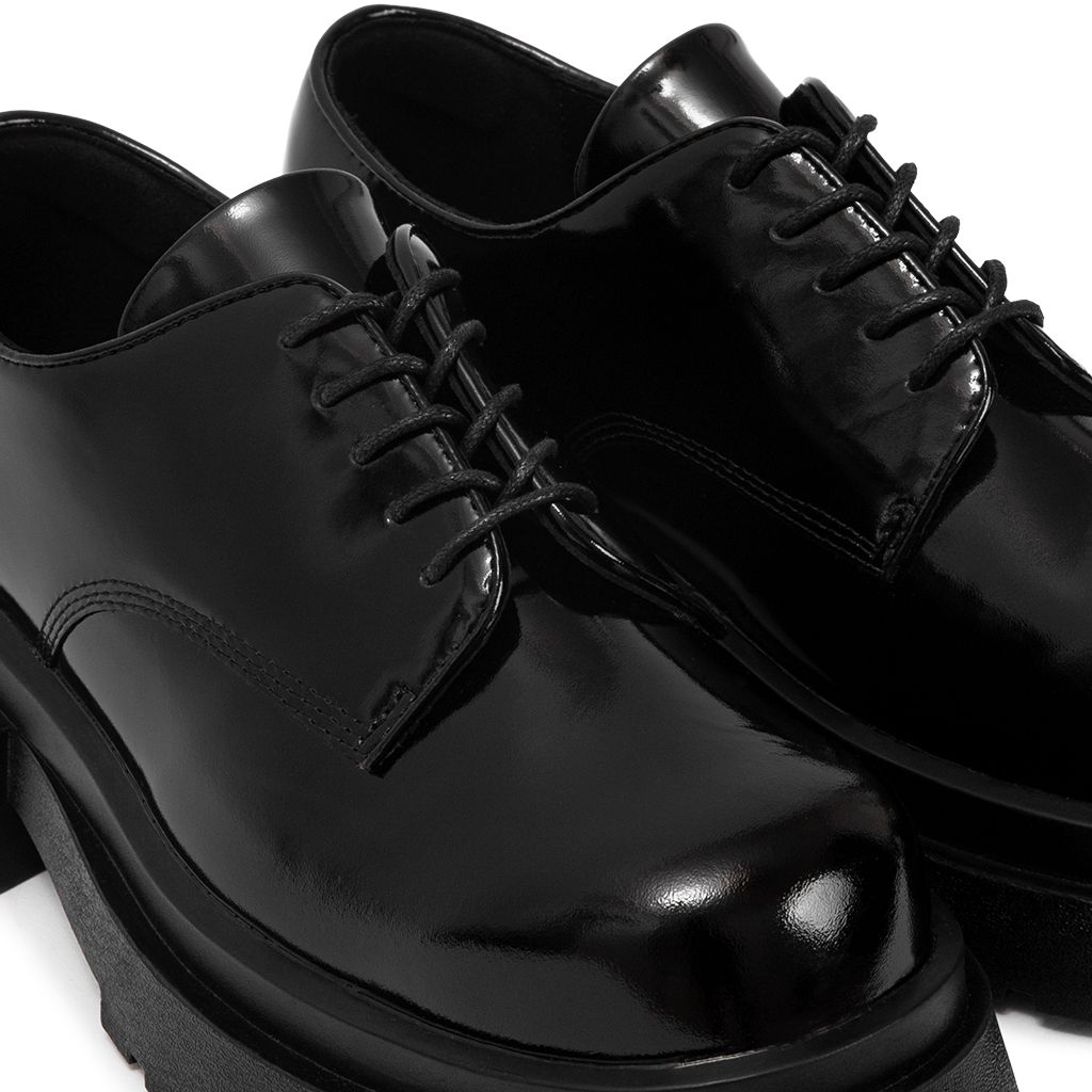 THE CHUNKY WOLF DERBY SS24