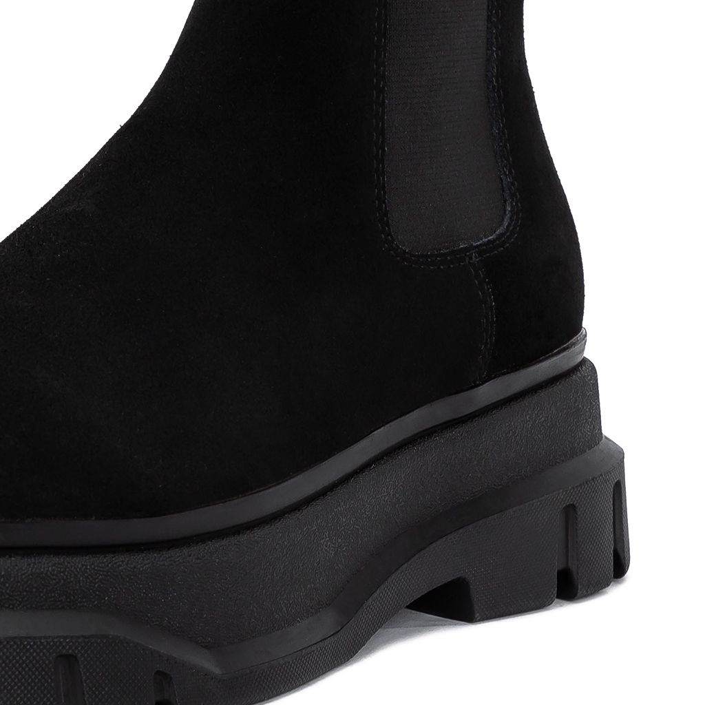 THE MARS WOLF CHELSEA BOOT - BLACK SUEDE