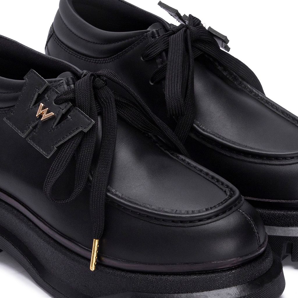 THE LADY WOLF R&E DERBY 4 EYELET - BLACK