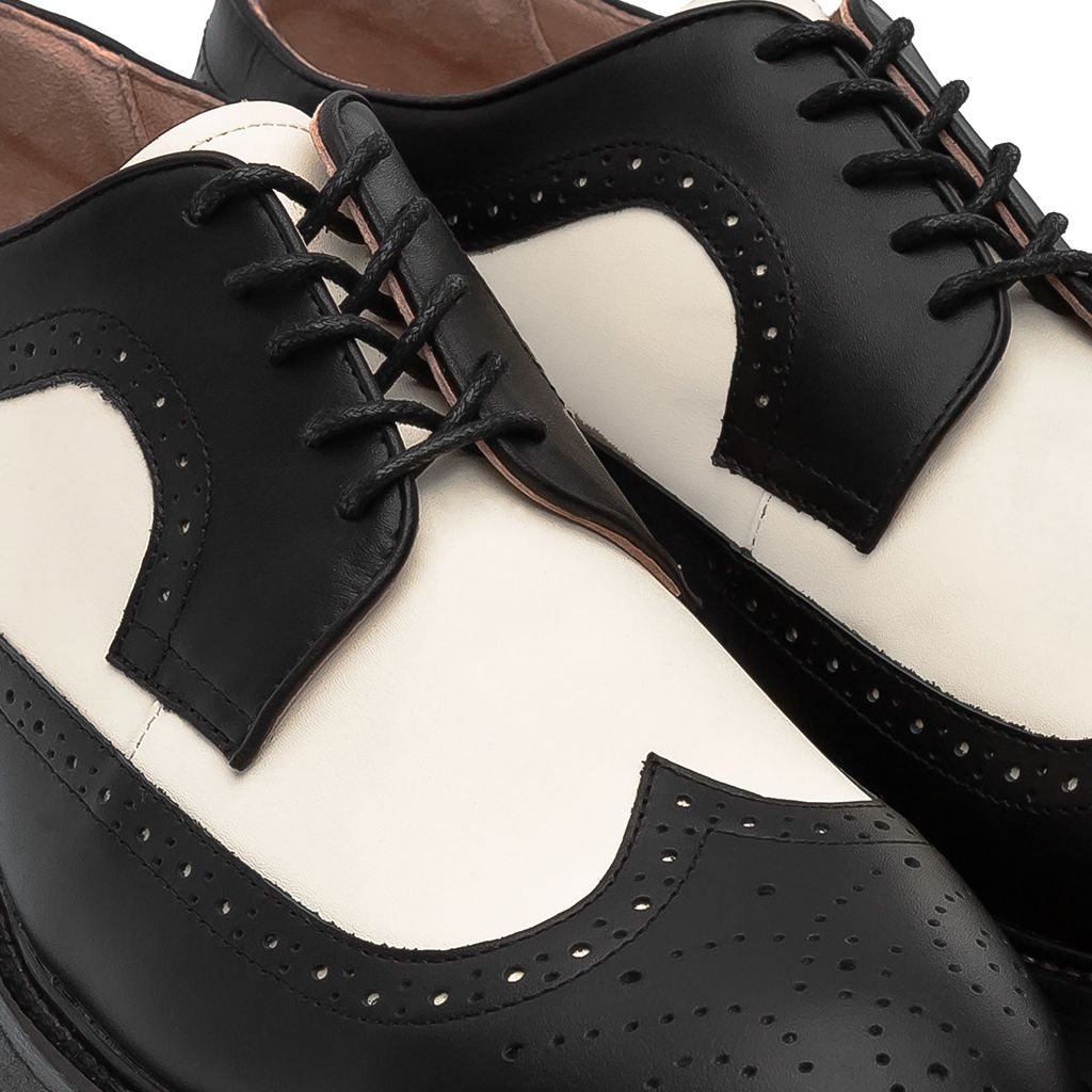 THE SEAN LADY WOLF BROGUE DERBY - BLACK OFF WHITE
