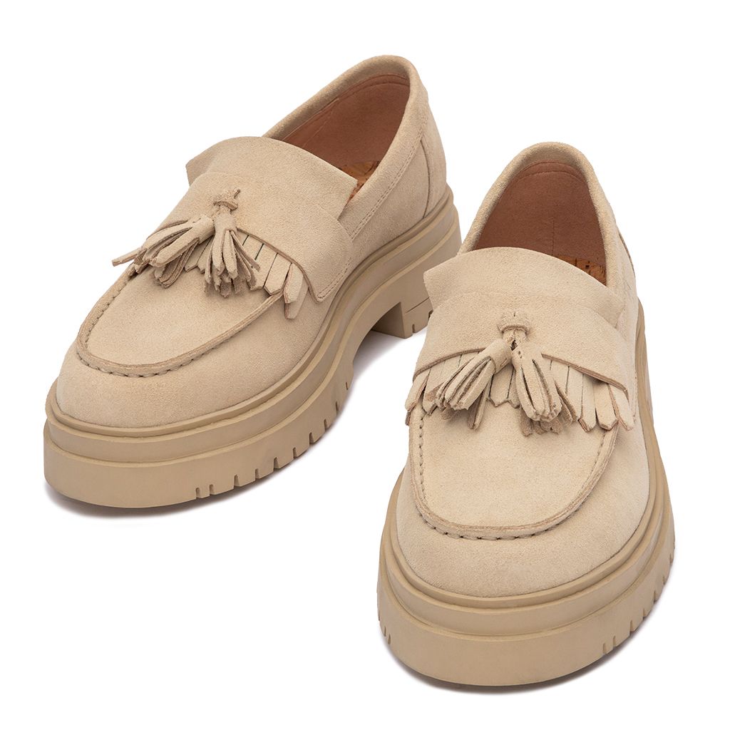 THEWOLF CHUNKY TASSEL LOAFER - TAN