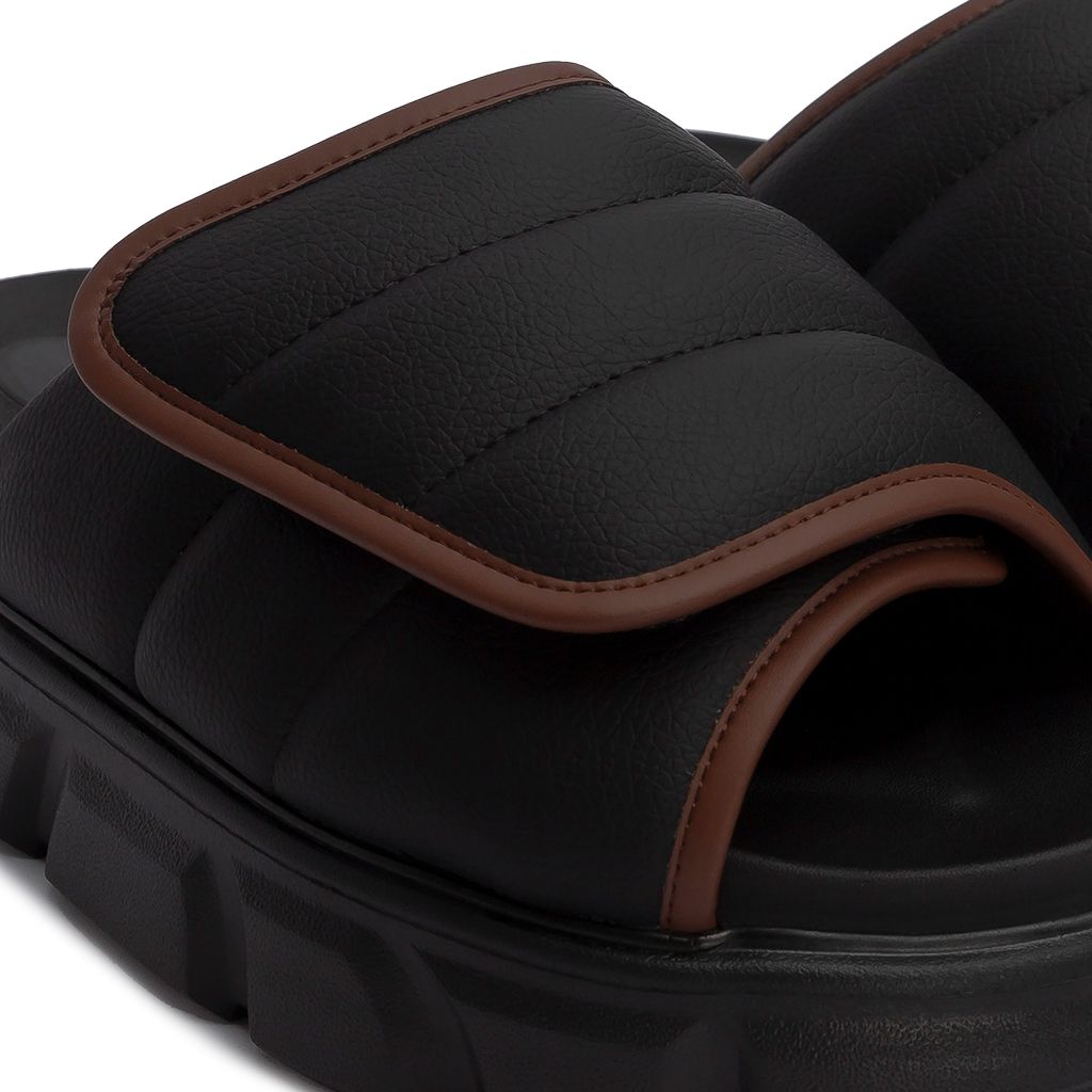 THE LARVA WOLF SLIDE SANDAL - BLACK BROWN