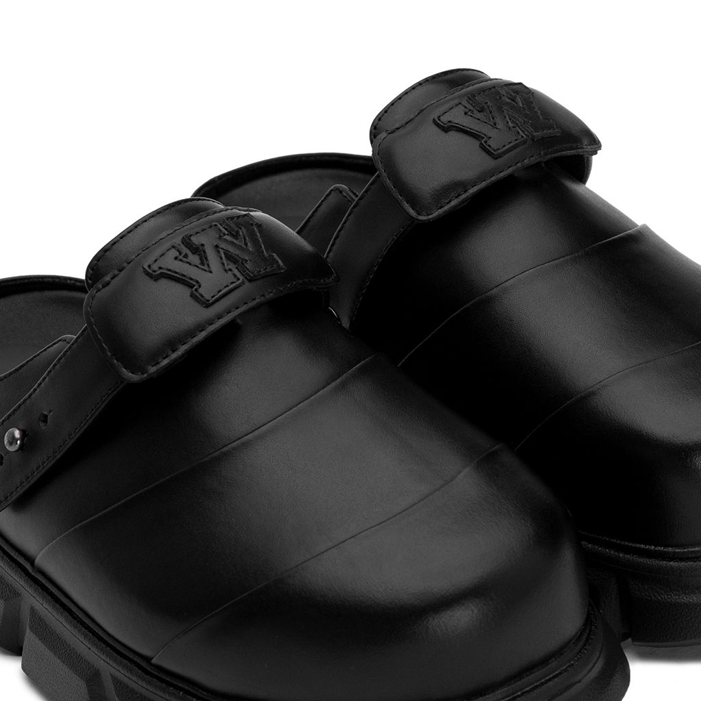 THEWOLF R&E MULE SANDAL - BLACK