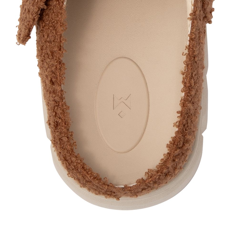 THEWOLF R&E POODLE SANDAL