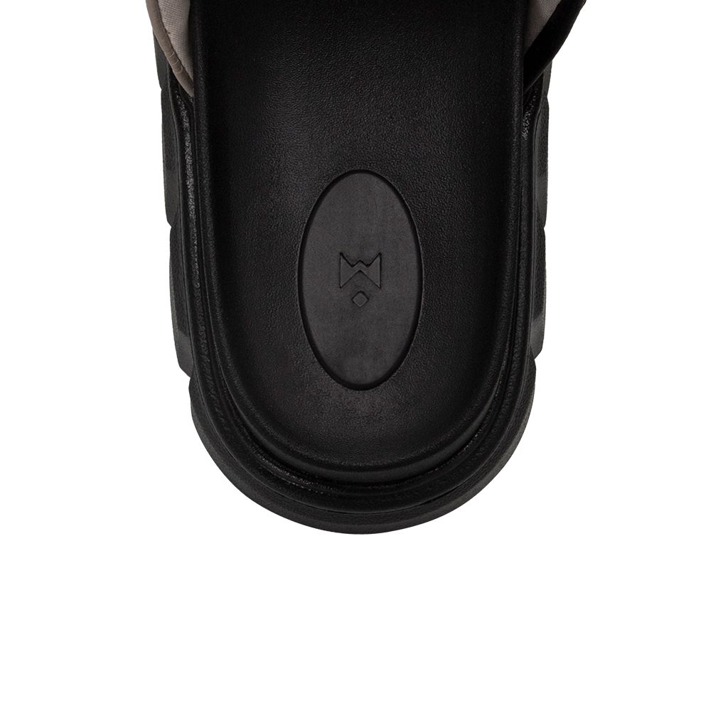 THE LADY WOLF ESSENTIAL MONOGRAM SLIDE SANDAL - BEIGE