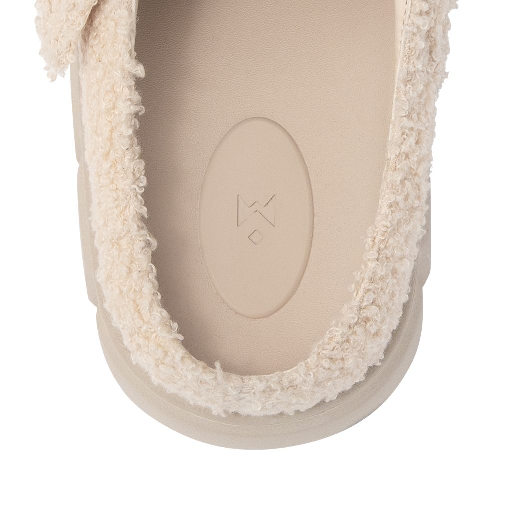 THEWOLF R&E POODLE SANDAL