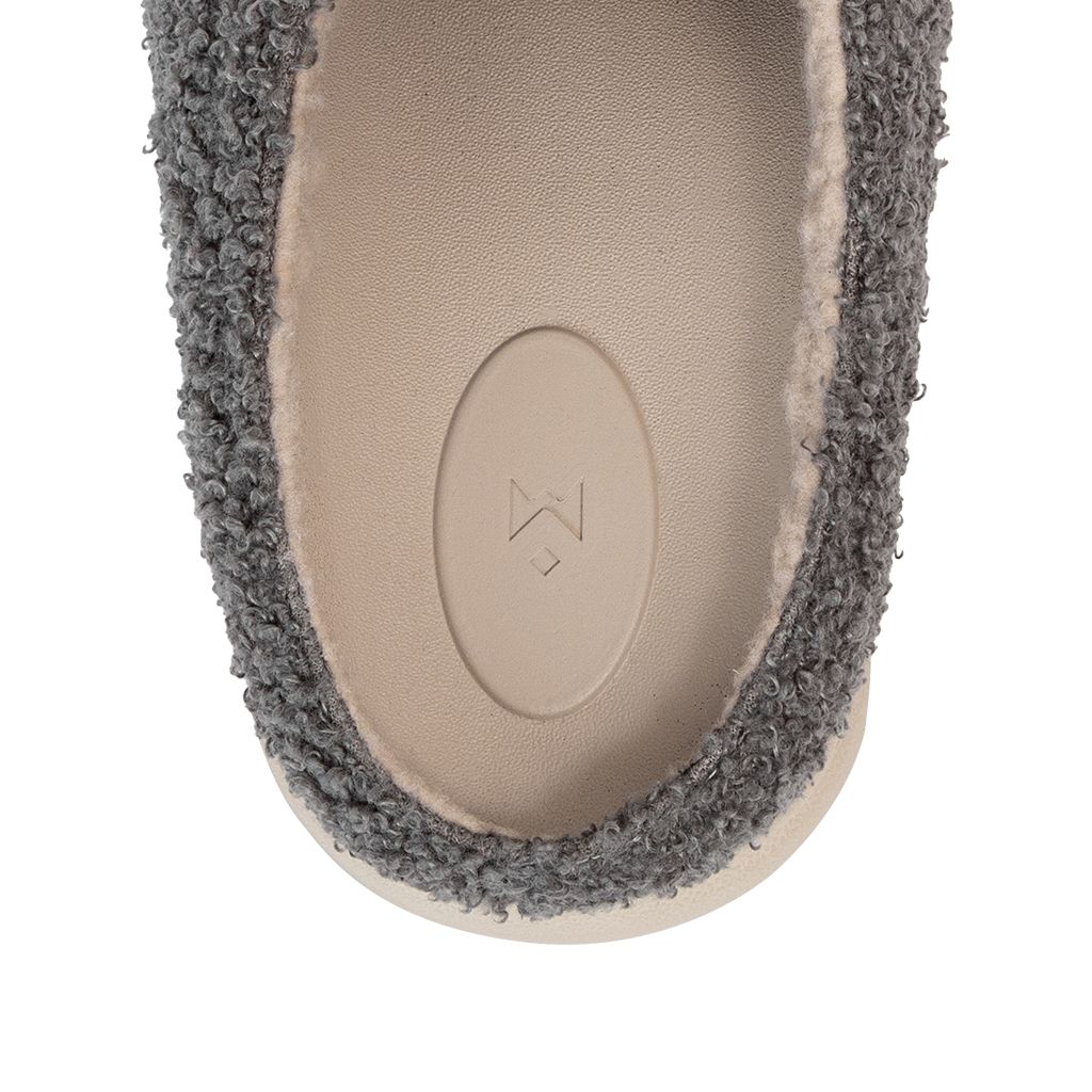THEWOLF LARVA POODLE SANDAL V2