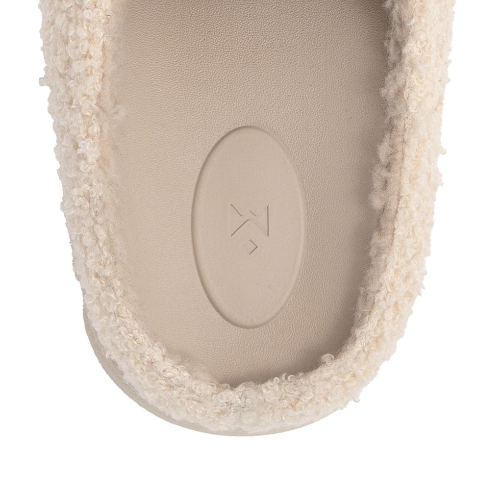 THEWOLF LARVA POODLE SANDAL V2