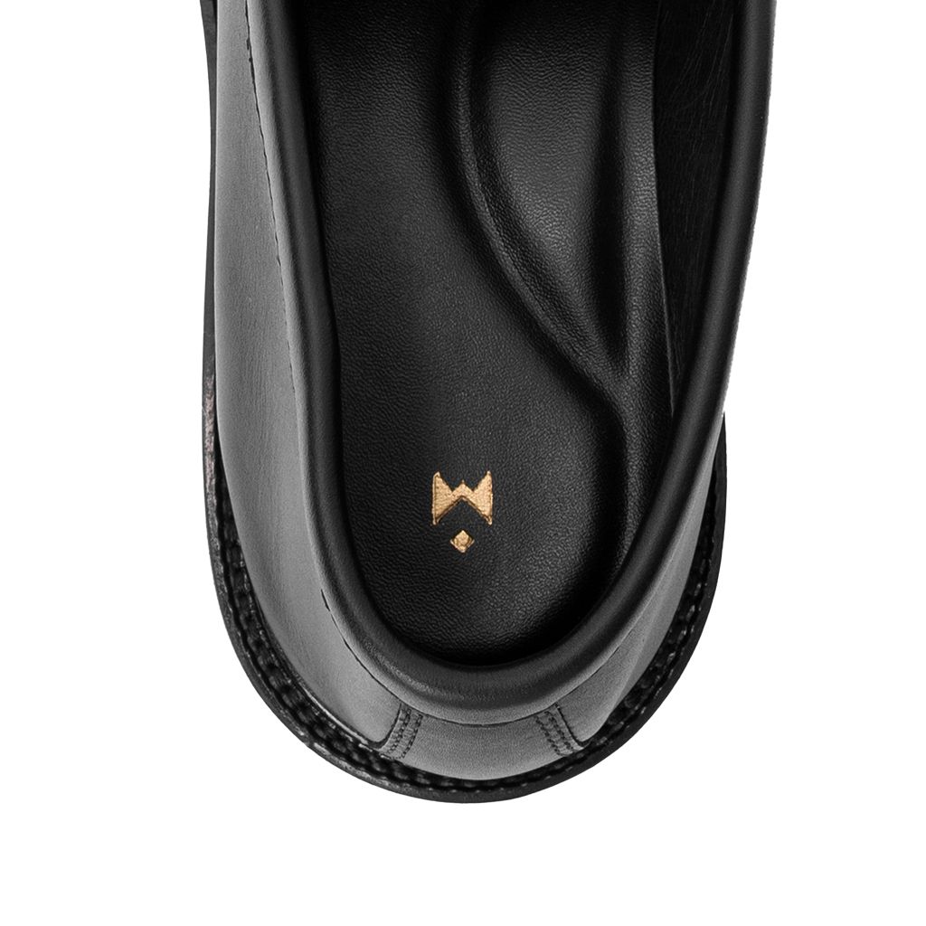 THE ELEGANT WOLF LOAFER - BLACK