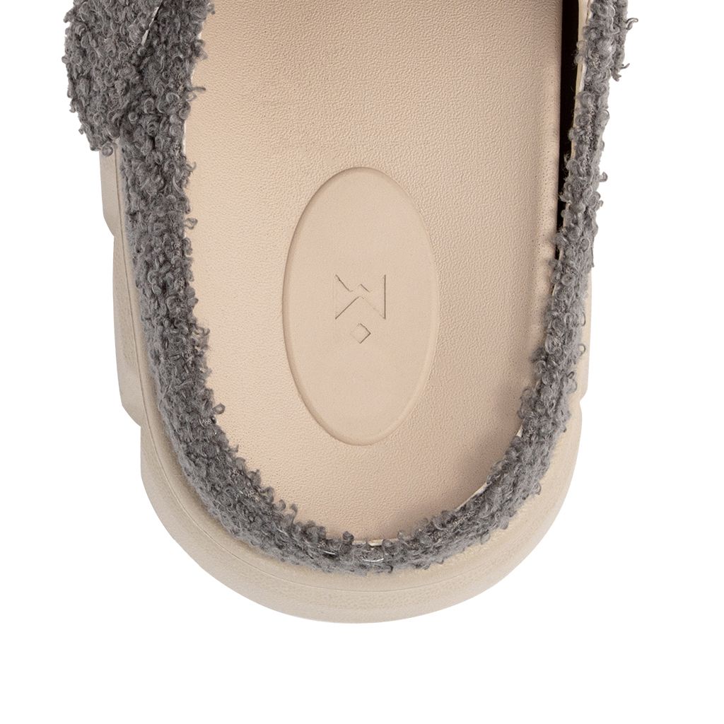 THEWOLF R&E POODLE SANDAL