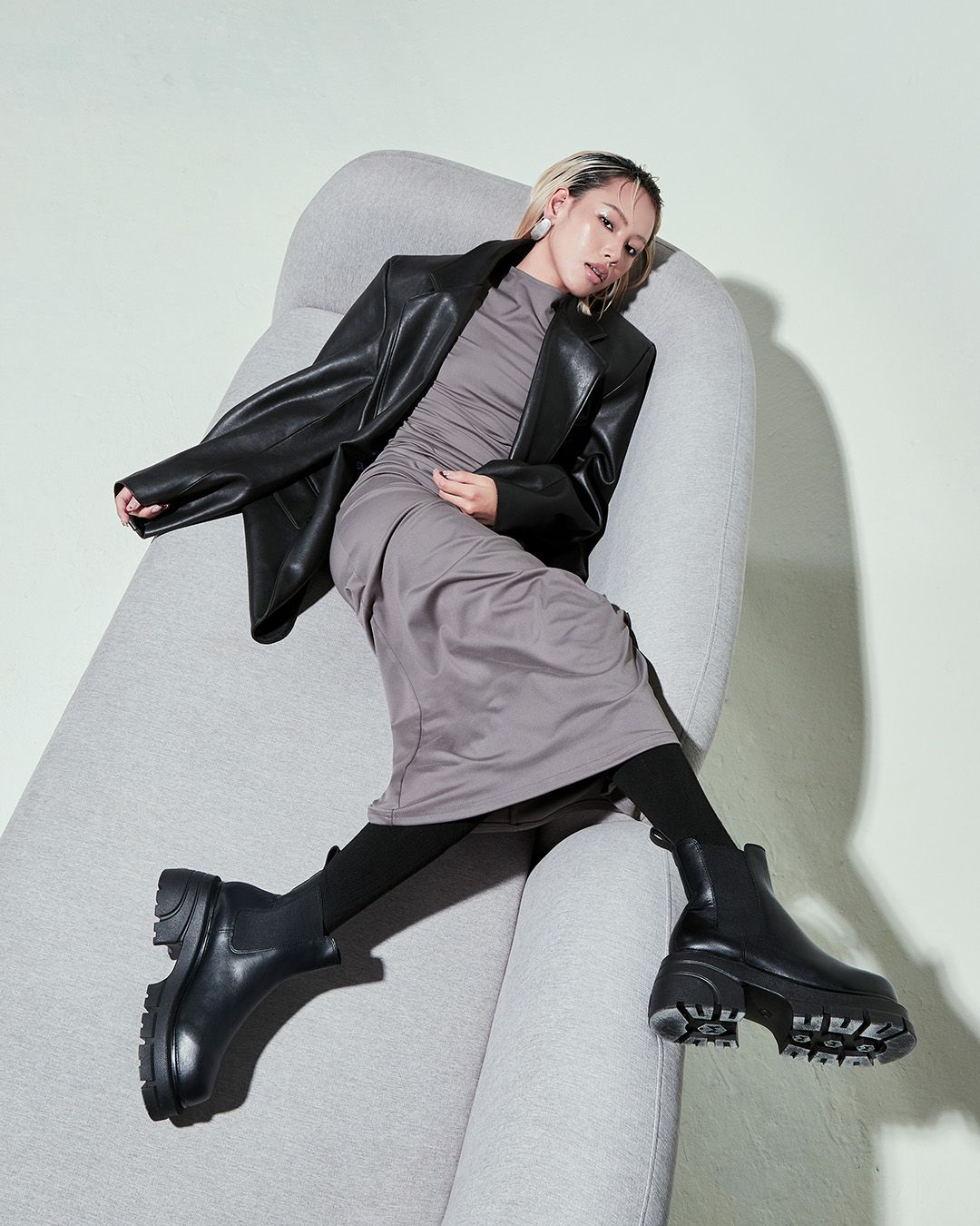 THE SLAY-DY WOLF CHELSEA BOOT - BLACK