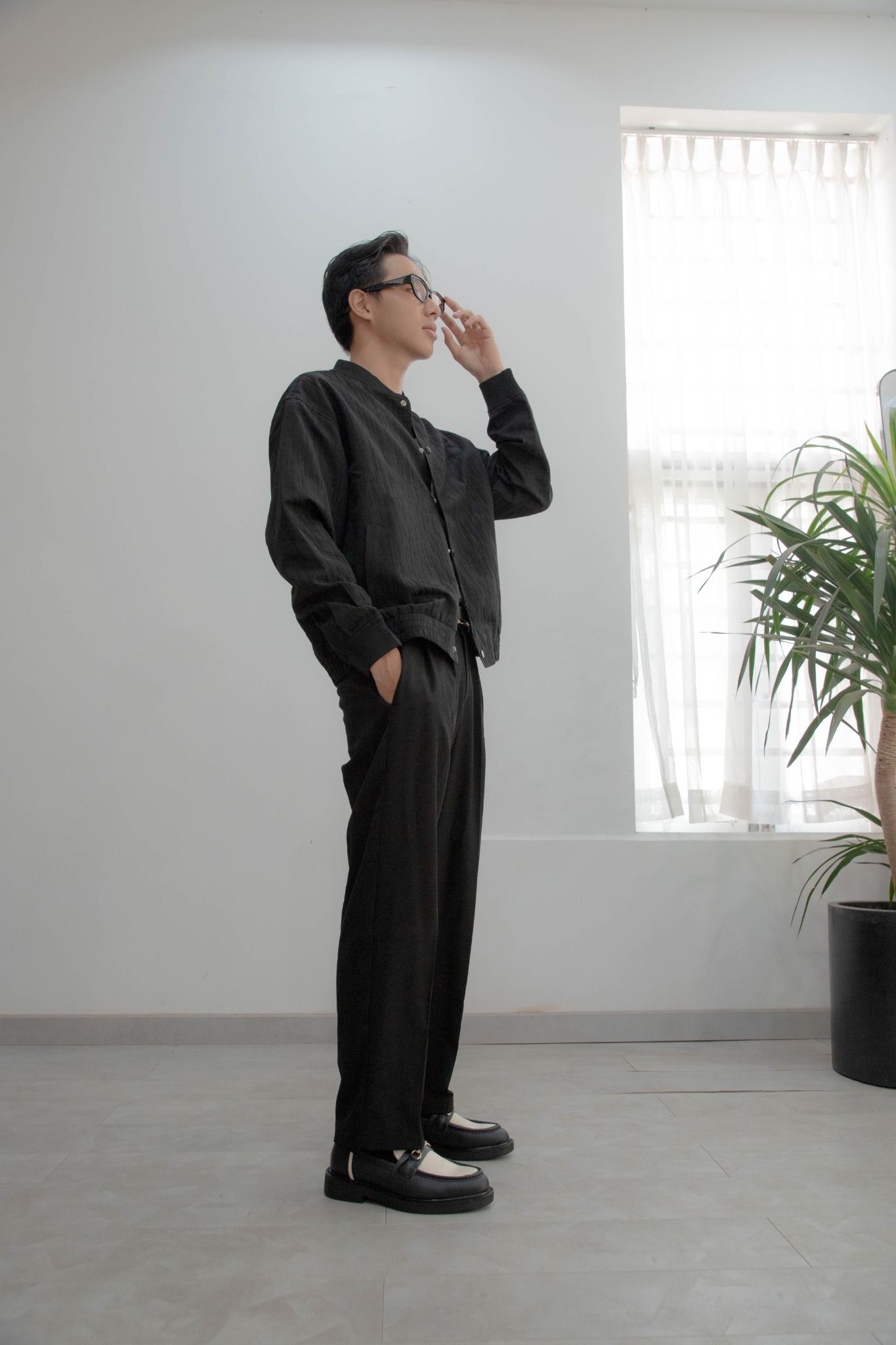 THE SEAN WOLF MODERN LOAFER - BLACK OFF WHITE