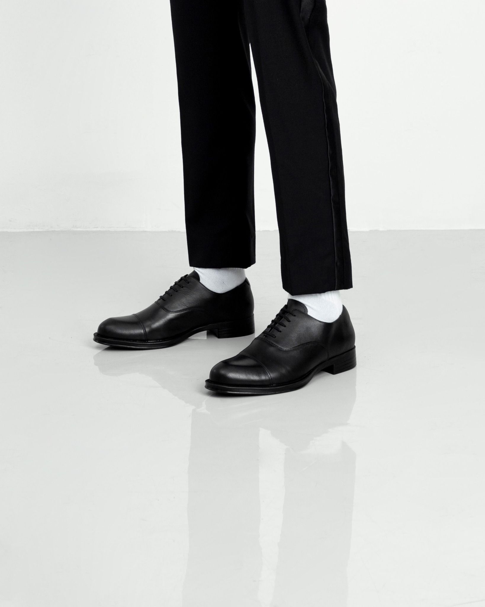 THE GENT WOLF OXFORD - BLACK
