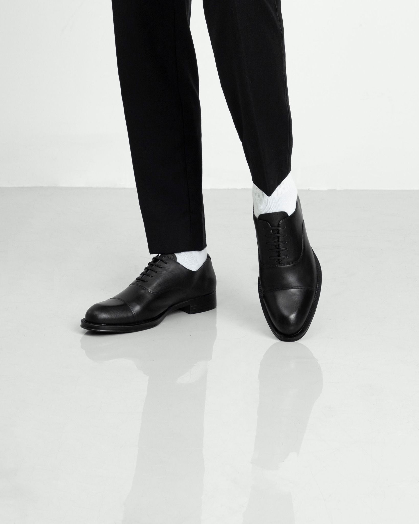 THE GENT WOLF OXFORD - BLACK