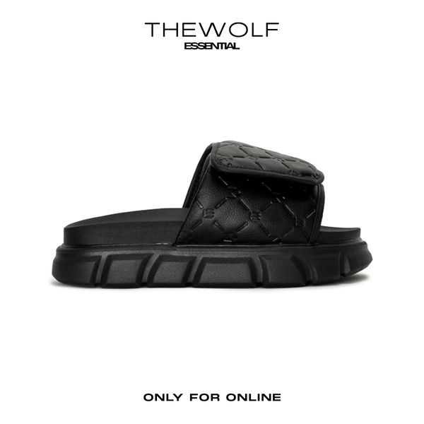  THEWOLF ESSENTIAL MONOGRAM SLIDE SANDAL - BLACK 