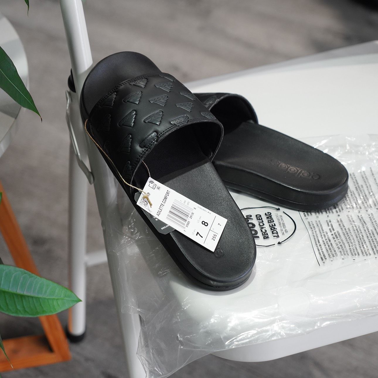  Dép Adidas Comfort Slides - GV9736 