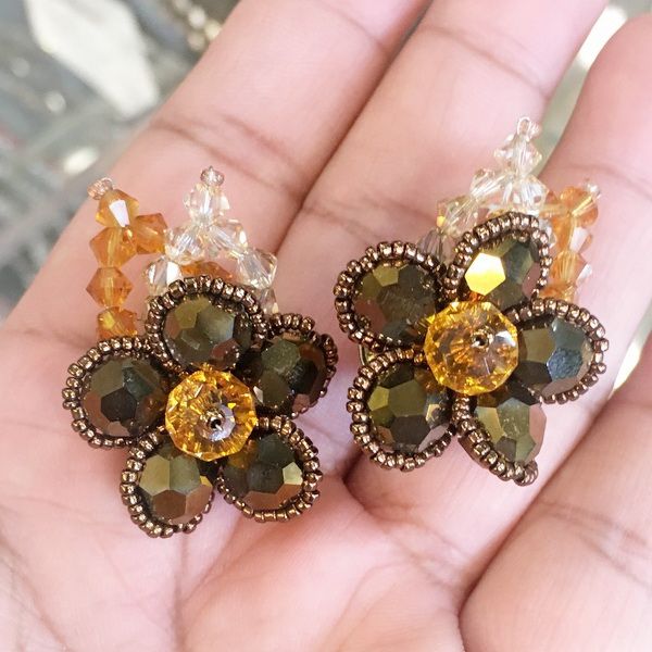 Hoa tai pha lê Swarovski handmade đồng nâu
