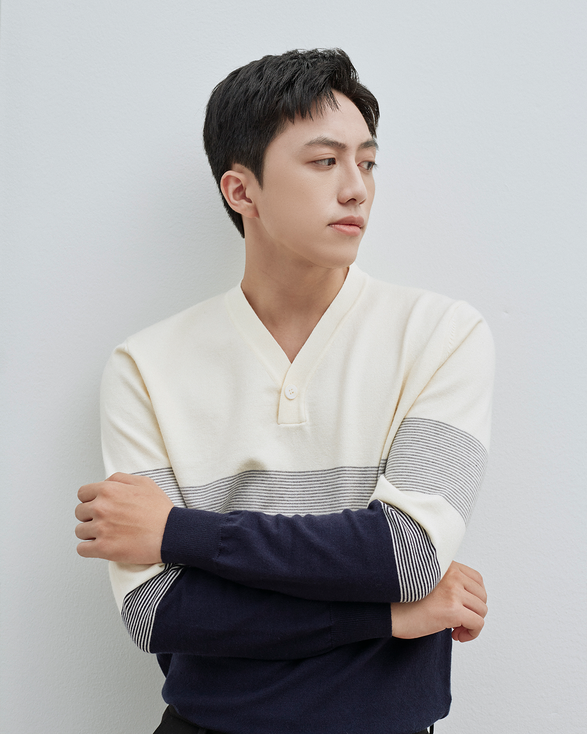 V-neck Daily Knit