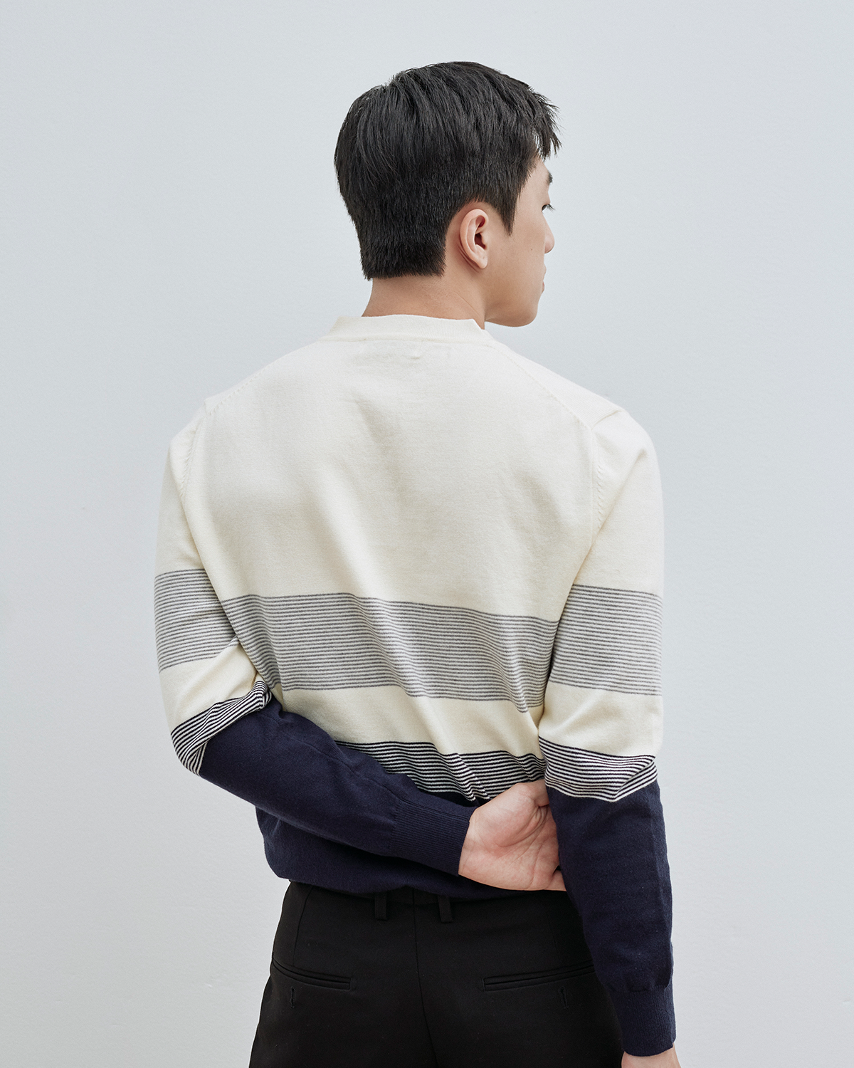 V-neck Daily Knit