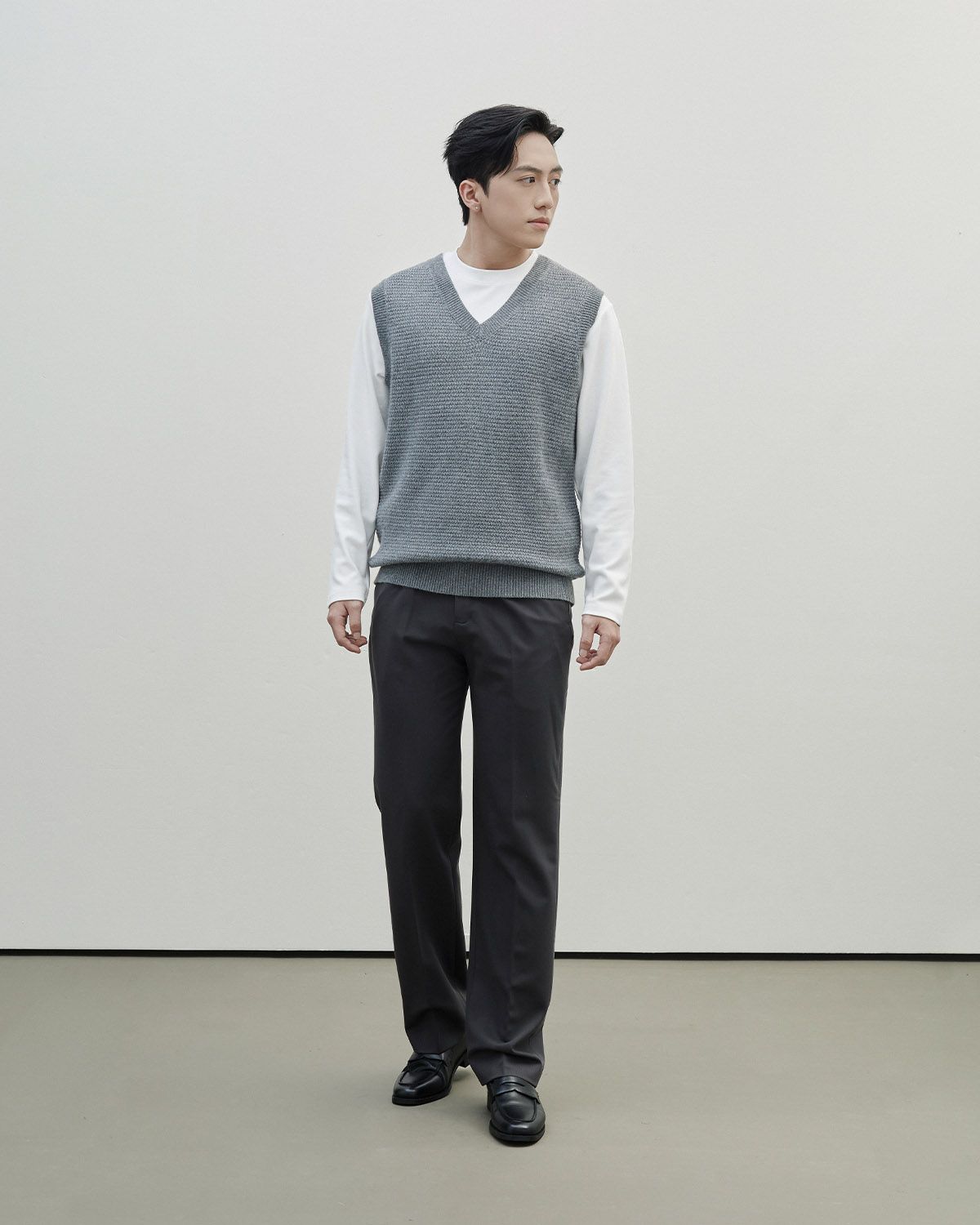 V-NECK NOTCH GILE KNIT