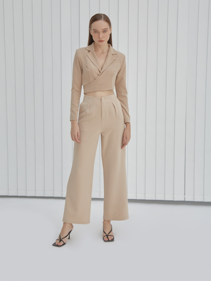 Áo Vest Nâu Cột Nơ